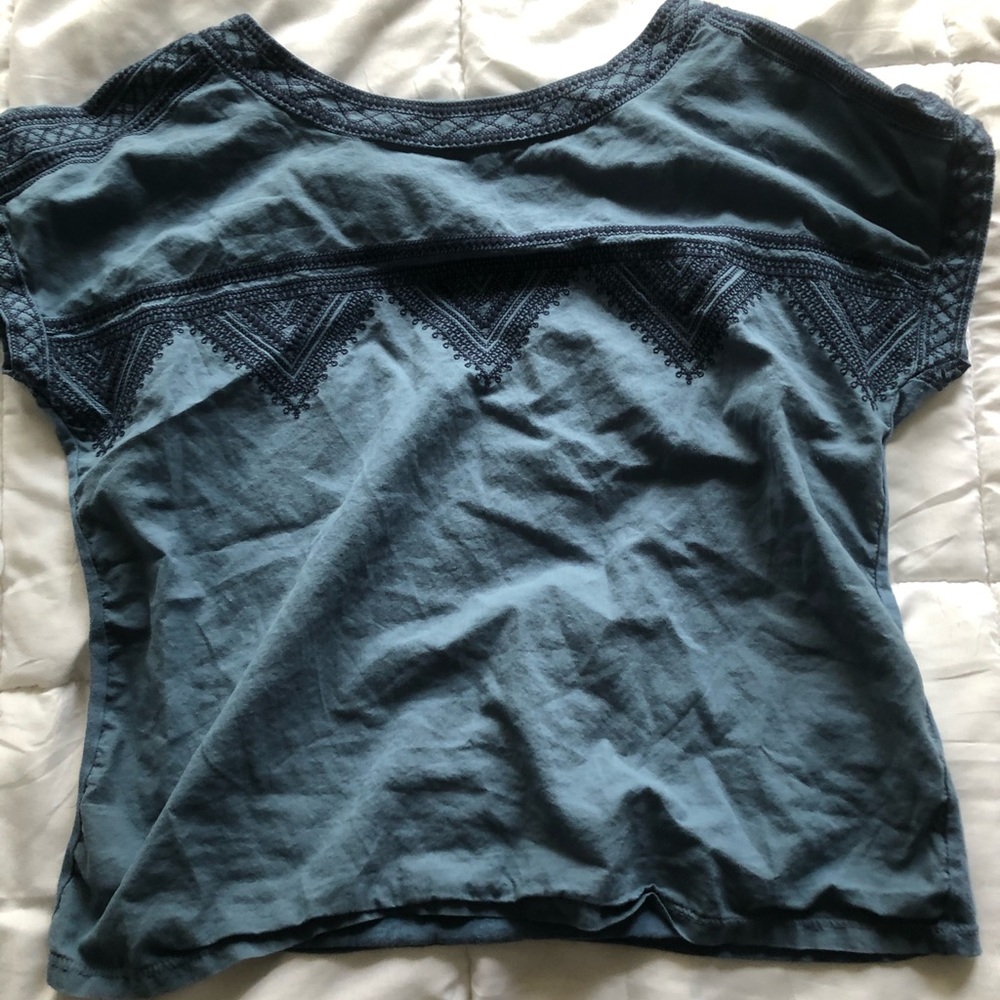 Simple Blue blouse with pattern
